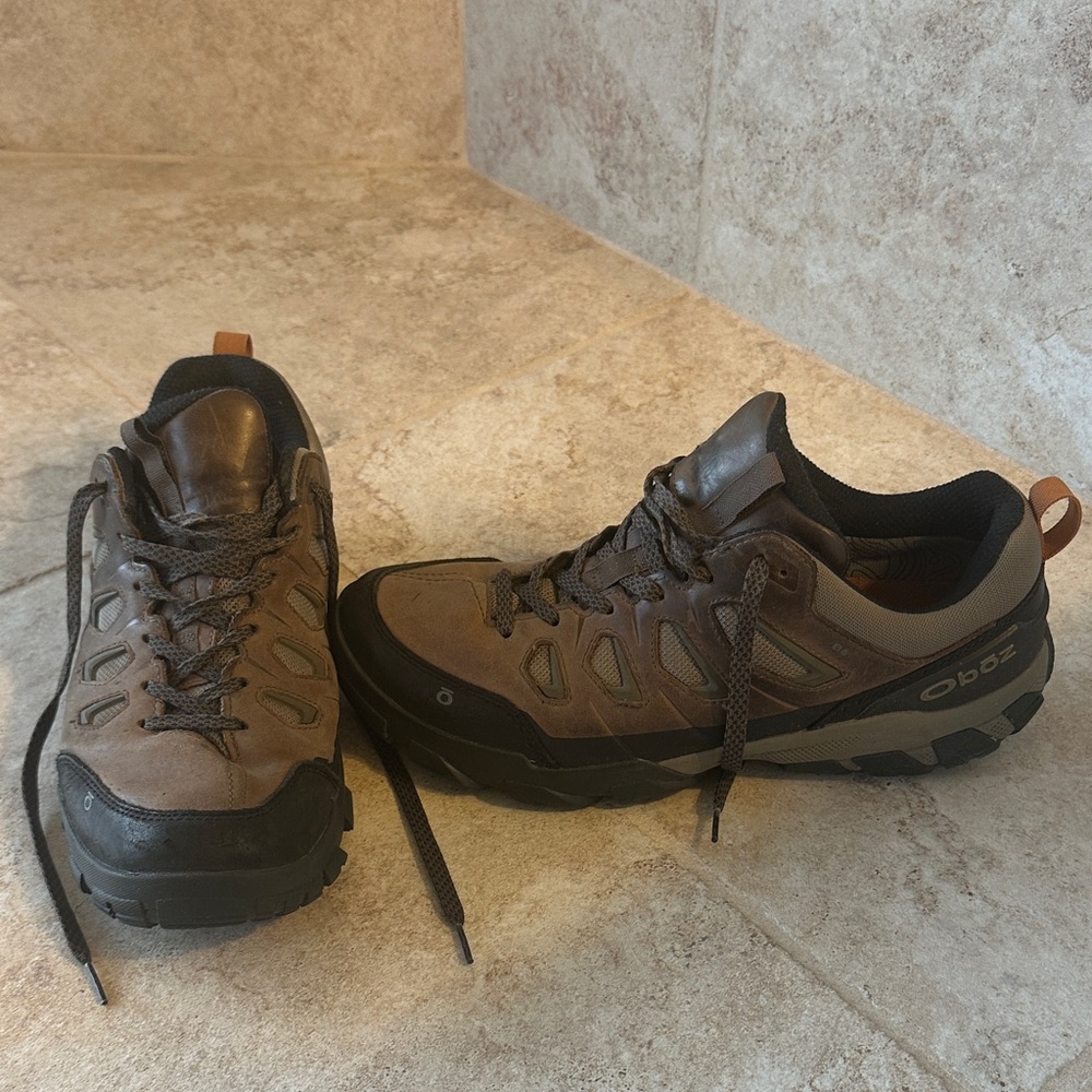 Oboz Men’s Brown Trail Athletic Hiking Shoes